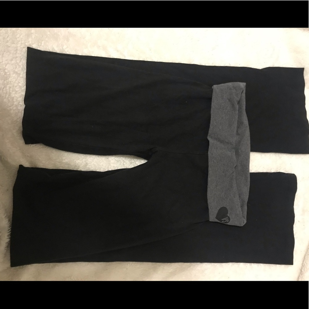 Victoria’s Secret yoga pants